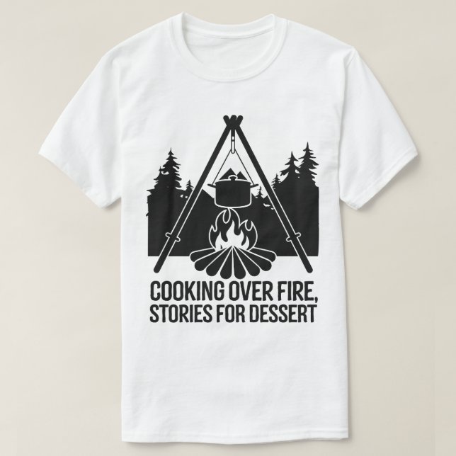 Camiseta Cocina rústica de fuego bajo la noche de la selva  (Diseño del anverso)