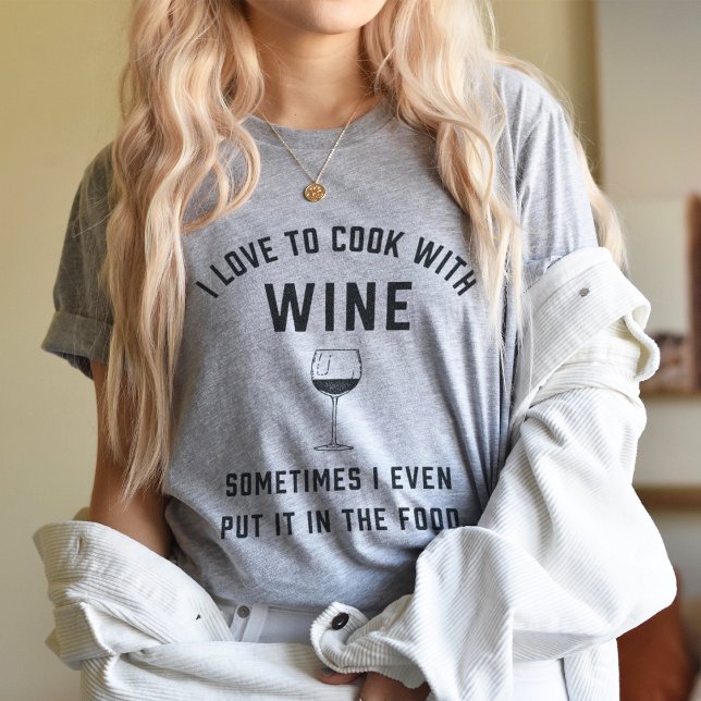 Camiseta Cocinar con vino (Subido por el creador)