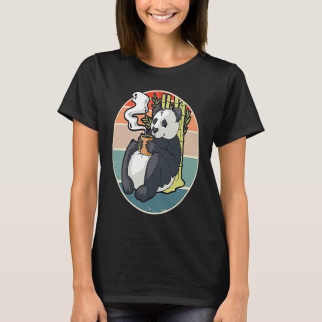 Camiseta Coffee drinking panda (Anverso)