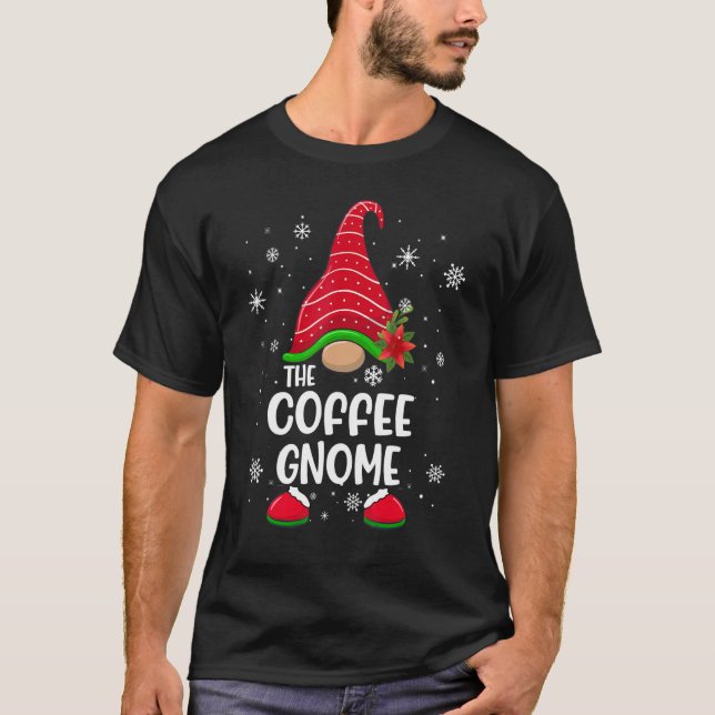 Camiseta Coffee Gnome Buffalo Plaid Mateo Familia Christine (Anverso)