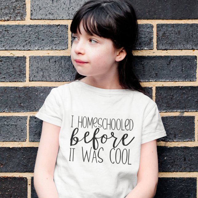 Camiseta Colegio en casa antes de que fuera la graciosa cam (Subido por el creador)