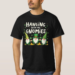 Camiseta colgando con gnomies el divertido día de los patri