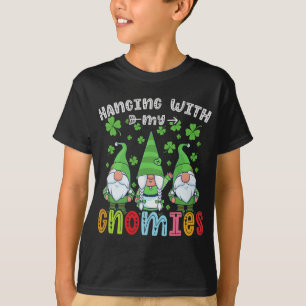 Camiseta Colgando Con Mi Gnomies Santa Gnomes Nieve Ligera