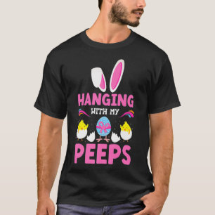 Camiseta Colgando Con Mi Huevo De Pascua De Pollo De Pascua