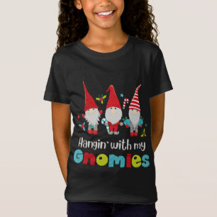 Camiseta Colgando Con Mis Enfermeras De Nefrología Gnomies 