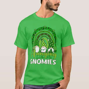 Camiseta Colgando con mis gnomos Rainbow Leopard St Patrick