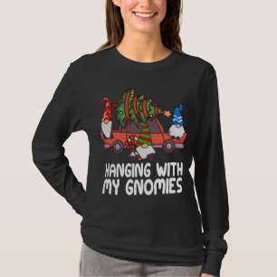 Camiseta Colgando con mis Navidades de gnomos Santa Gnome R