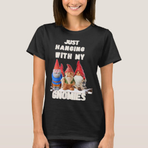 Camiseta Colgando con mis Navidades divertidos de Gnomies T