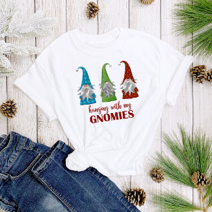 Camiseta Colgando con mis Navidades Gnomies Gnome Mujeres
