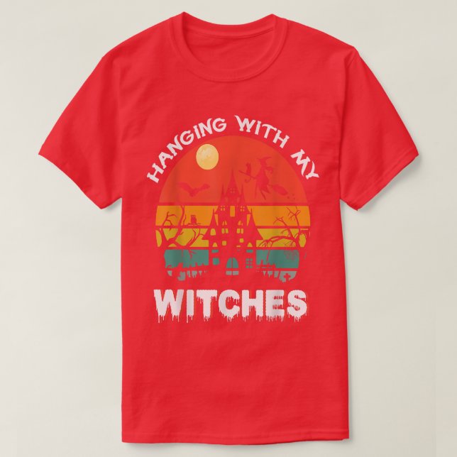 Camiseta Colgar con mis brujas  (Diseño del anverso)