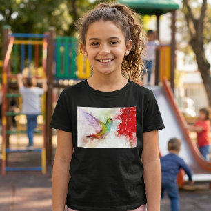 Camiseta Colibrí en acuarela alimentándose de una flor roja