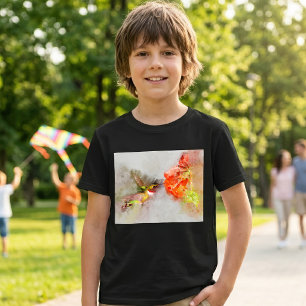 Camiseta Colibrí en acuarela alimentándose de una flor vibr