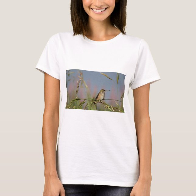 Camiseta colibrí sobre la hierba (Anverso)