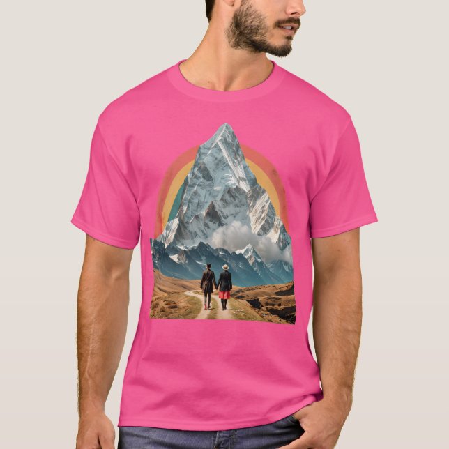 Camiseta Collage Wall Art Design Pareja En Las Montañas (Anverso)