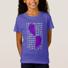 Camiseta Colores pasteles y corazones morados golpeando