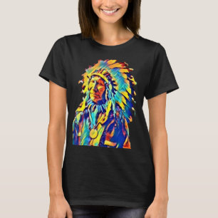Camiseta Colorido en la nube roja, el jefe indio nativo ame