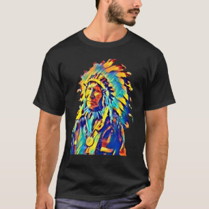 Camiseta Colorido en la nube roja, el jefe indio nativo ame