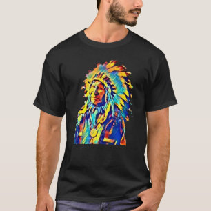 Camiseta Colorido en la nube roja, el jefe indio nativo ame