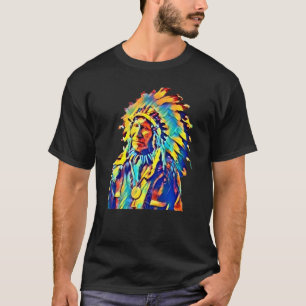 Camiseta Colorido en la nube roja, el jefe indio nativo ame