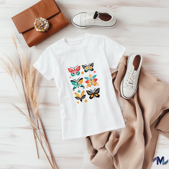 Camiseta Colorido Resumen de Arte de Mariposa (Subido por el creador)