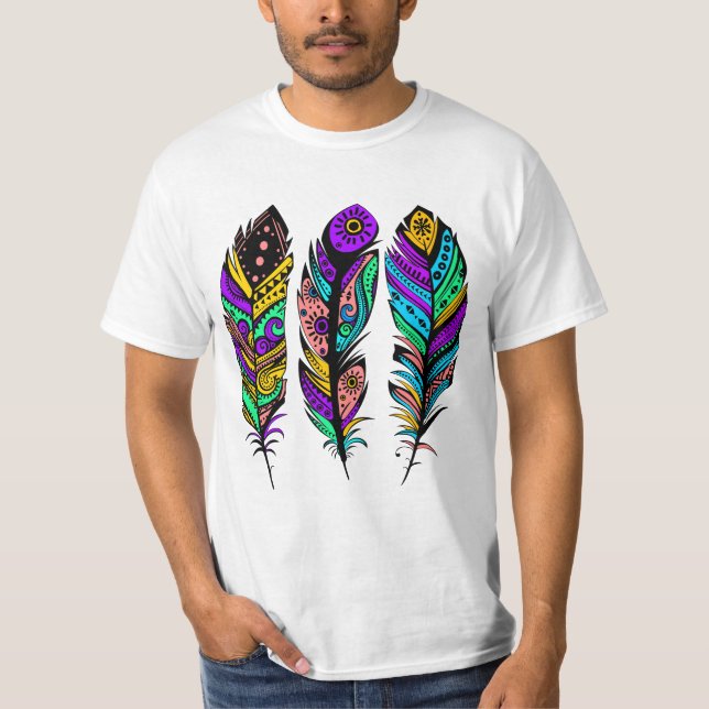 Camiseta Colorido Resumen Ilustracion de plumas tribales (Anverso)