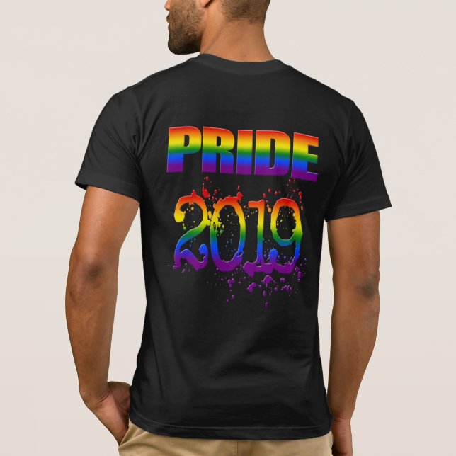 Camiseta Colorido texto arcoiris Orgullo gay LGBTQ 2019 (Reverso)