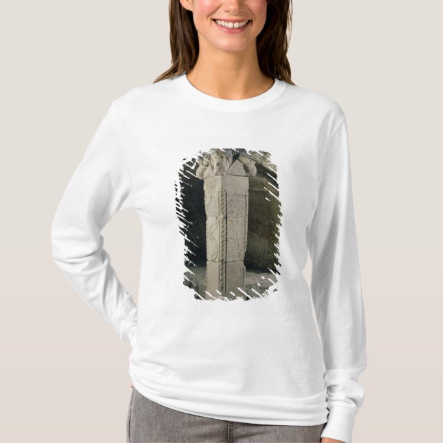 Camiseta Columna de la cripta, con la cabeza de Moses (Anverso)