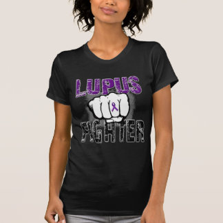 Camiseta Combatiente del lupus con el puño