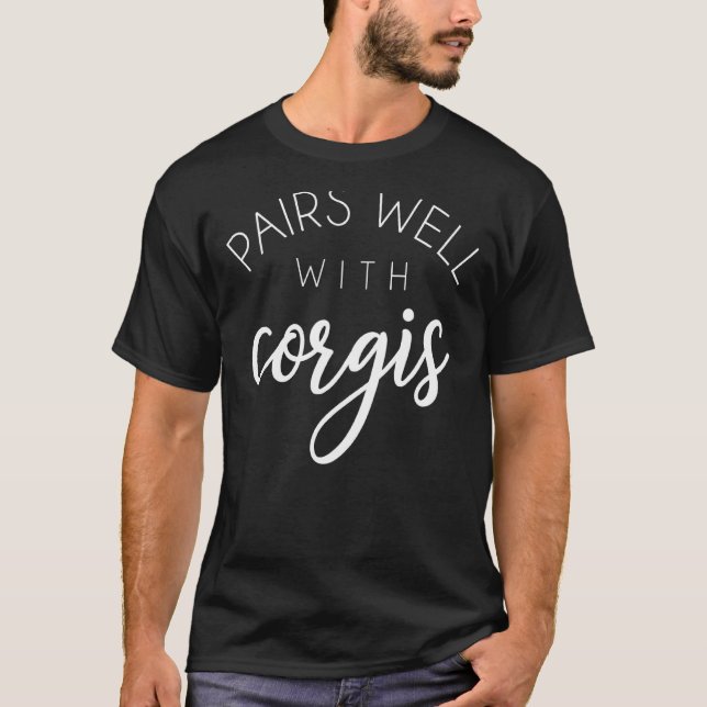 Camiseta Combina bien con Corgis Sarcástico (Anverso)
