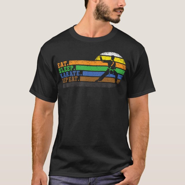 Camiseta Comer Dormir Karate Repetir (Anverso)