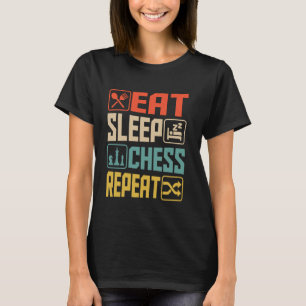 Camiseta Comer Sleep Chess Repetir