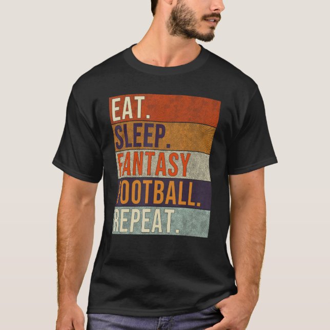 Camiseta Comer Sleep Fantasy Fantasy Lover Repetir Retro (Anverso)