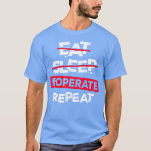 Camiseta Comer un regalo de cirujano repetido