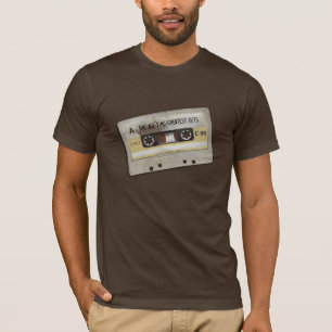 Camiseta compacta divertida del casete audio
