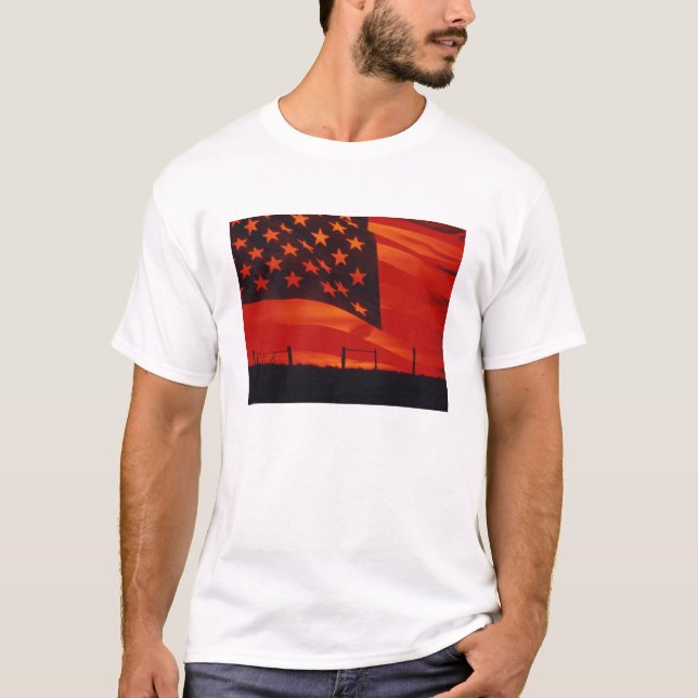 Camiseta Composición digital de la bandera estadounidense (Anverso)