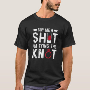 Camiseta Cómprame un trago, estoy atando un nudo, fiesta de