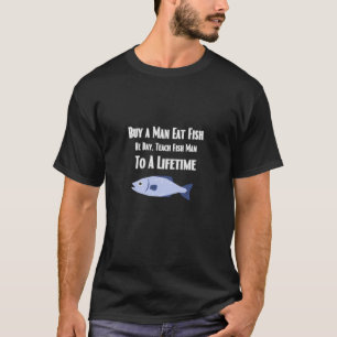Camiseta Comprar un hombre comiendo pescado el día enseñand