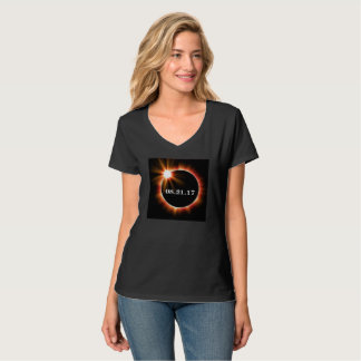 Camiseta con cuello de pico nana del eclipse de