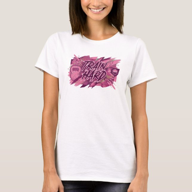 Camiseta con declaración TRAIN HARD rosa llamativa (Anverso)