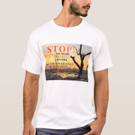 Camiseta con lema anti guerra