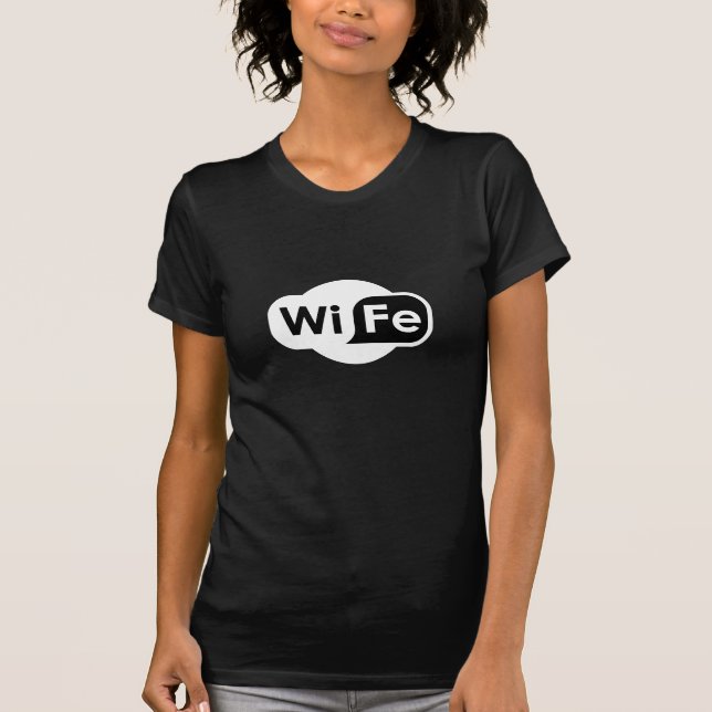 Camiseta con logotipo de Tech Geek WiFe (Anverso)