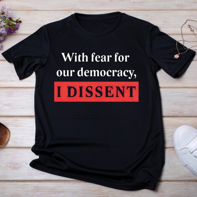Camiseta Con Miedo A Nuestra Democracia, Discrepo (Subido por el creador)
