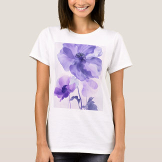 camiseta con motivos florales morados