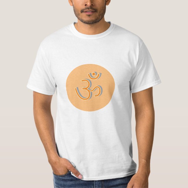 Camiseta con om o AUM (Anverso)