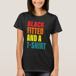 Camiseta Con Pecho Negro Y Una Baraja