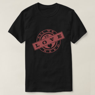 Camiseta con texto LOVE