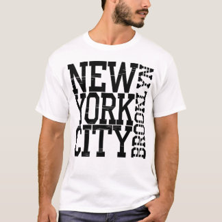 Camiseta con tipografía vintage desgastada de Nuev
