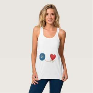 Camiseta Con Tirantes Botón y hilo de amor - Diseño de corazón lindo