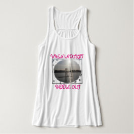 Camiseta Con Tirantes De la paleta el tanque hacia fuera