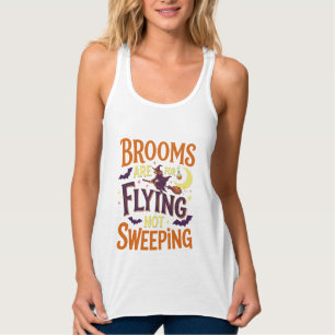 Camiseta Con Tirantes Escobas volando barriendo bruja de Halloween luna